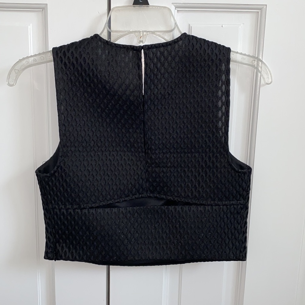 Express Two-Piece Set - Picture 2 of 4